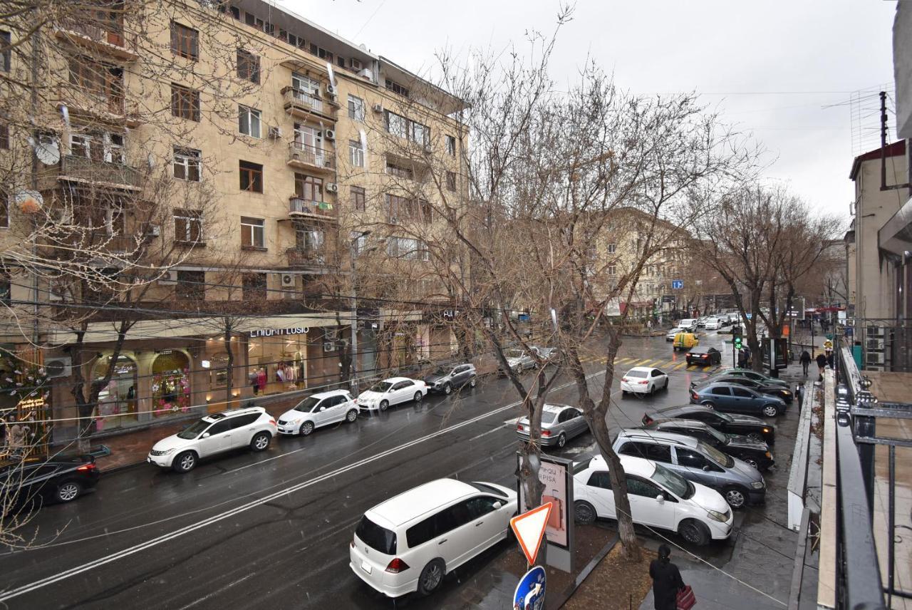 19Tumanyan Excellent Apartment In The Centre Of Capital Erévan Extérieur photo
