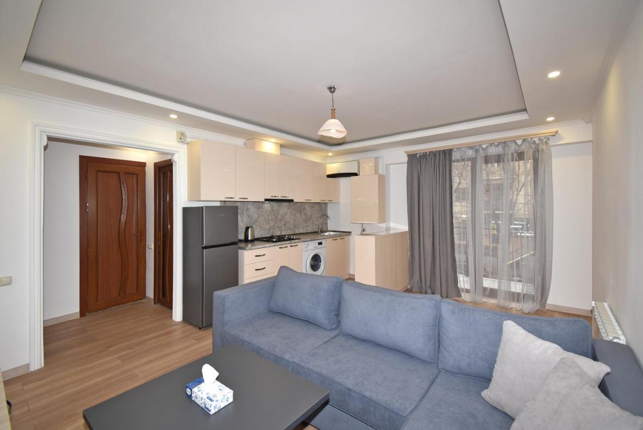 19Tumanyan Excellent Apartment In The Centre Of Capital Erévan Extérieur photo